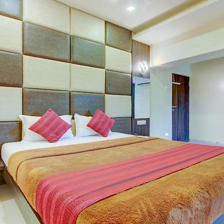 Hotel K D Residency Kalyān Esterno foto